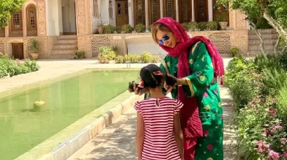 عکس/ جشن تولد باشکوه و مجلل شبنم قلی خانی برای 8 سالگی دخترش، شانا خانوم/  از کیک انیمه ای تا شمع های قلبی