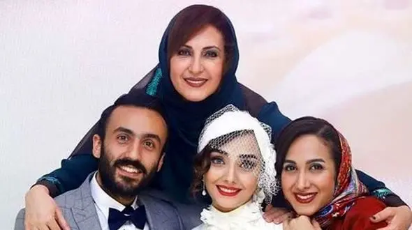 عروس چشم آبی فاطمه گودرزی مثل خودش باسلیقه ست / اتاق خواب نورگیر و پر از کتاب دریا خانوم با گلدان بزرگ بابا آدم که مخصوص خانه‌های اعیانیه + عکس