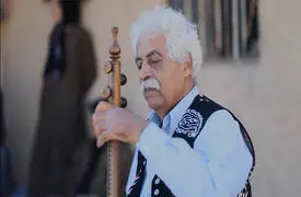 فیلم/ آواز محلی فرج علیپور در دورهمی خانوادگی؛ اجرای دلنشین استاد موسیقی لری
