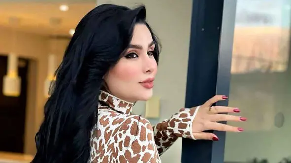  دنیا جهانبخت در40 سالگی  را ببینید / این دختر 20 سال جوانتر است ! + جدیدترین عکس