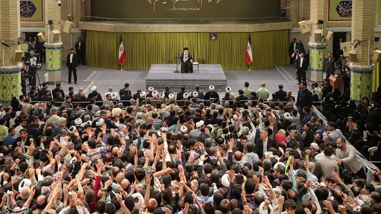 رهبر انقلاب:مشارکت حداکثری مایه سرافرازی جمهوری اسلامی است
