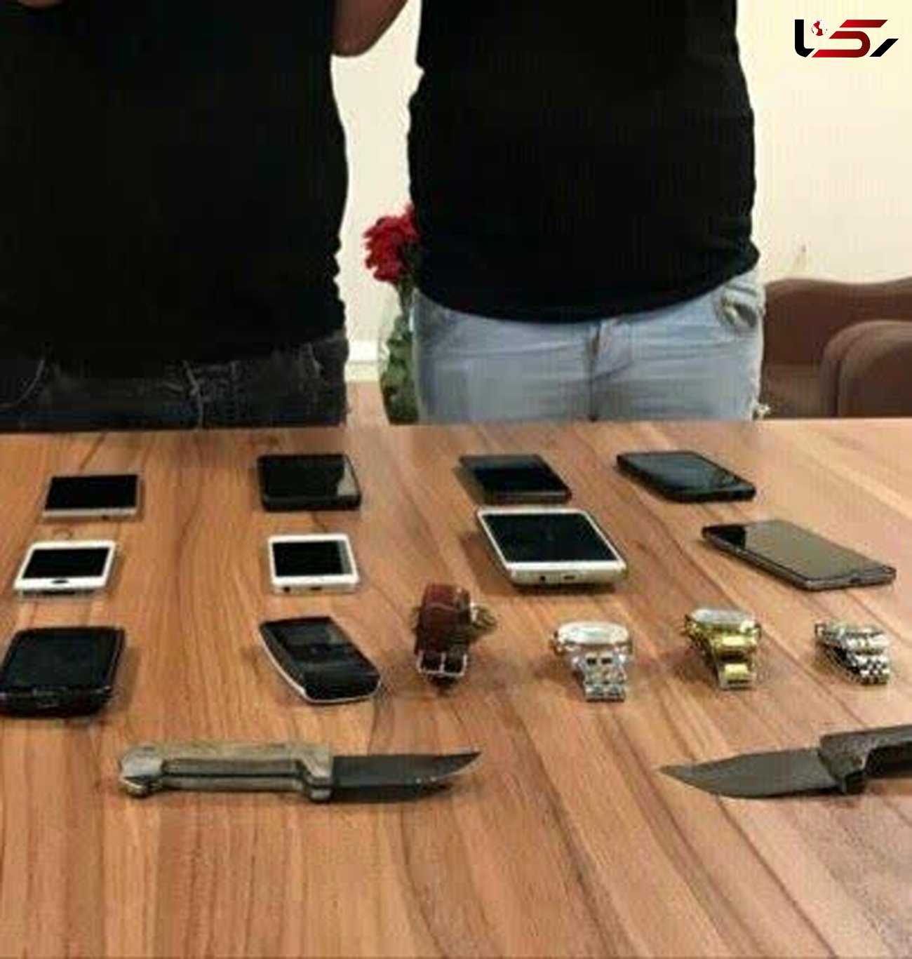 انهدام باند سارقان حرفه ای گوشی موبایل در اصفهان / پلیس مقتدرانه وارد عمل شد