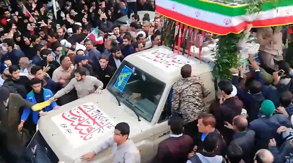 ببینید / مراسم تشییع شهدای حمله تروریستی شاهچراغ در شهرهای مختلف