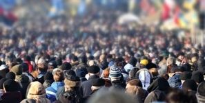 خانواده بزرگ ایران؛ وقتی «محمدی» و «حسینی» نام میلیون‌ها نفر است