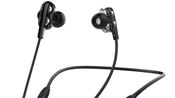 معتادان هدفون و هندزفری در معرض چه آسیب های شنوایی هستند؟ + اینفوگرافیک