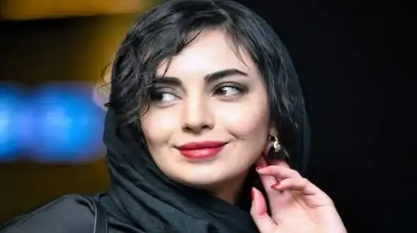 سفر در زمان/ سبک پوشش مهشید جوادی بازیگر بچه مهندس سال ۱۴۰۴