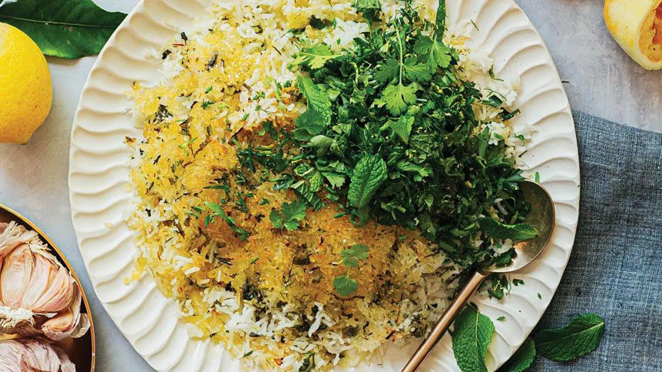 طرز تهیه ریحون پلو؛ پلوی خوش‌ عطر و متفاوت با ریحان تازه