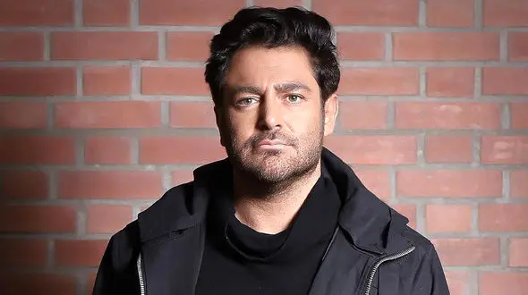 حضور محمد رضا گلزار و علی دایی در یک رستوران لاکچری در تهران + عکس 