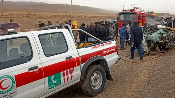 مرگ دلخراش یک خانواده در برخورد سمند با کامیون در فیروزآباد