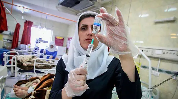 کاهش مهاجرت پرستاران، محصول دلار ۸۲ هزار تومانی است، نه سیاست های حمایتی! / معاونت پرستاری برای کاهش مهاجرت پرستاران چه کرده است؟