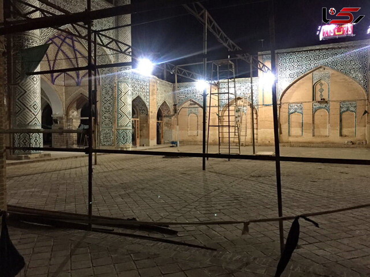 مسجد دزفول کج شد ! + عکس