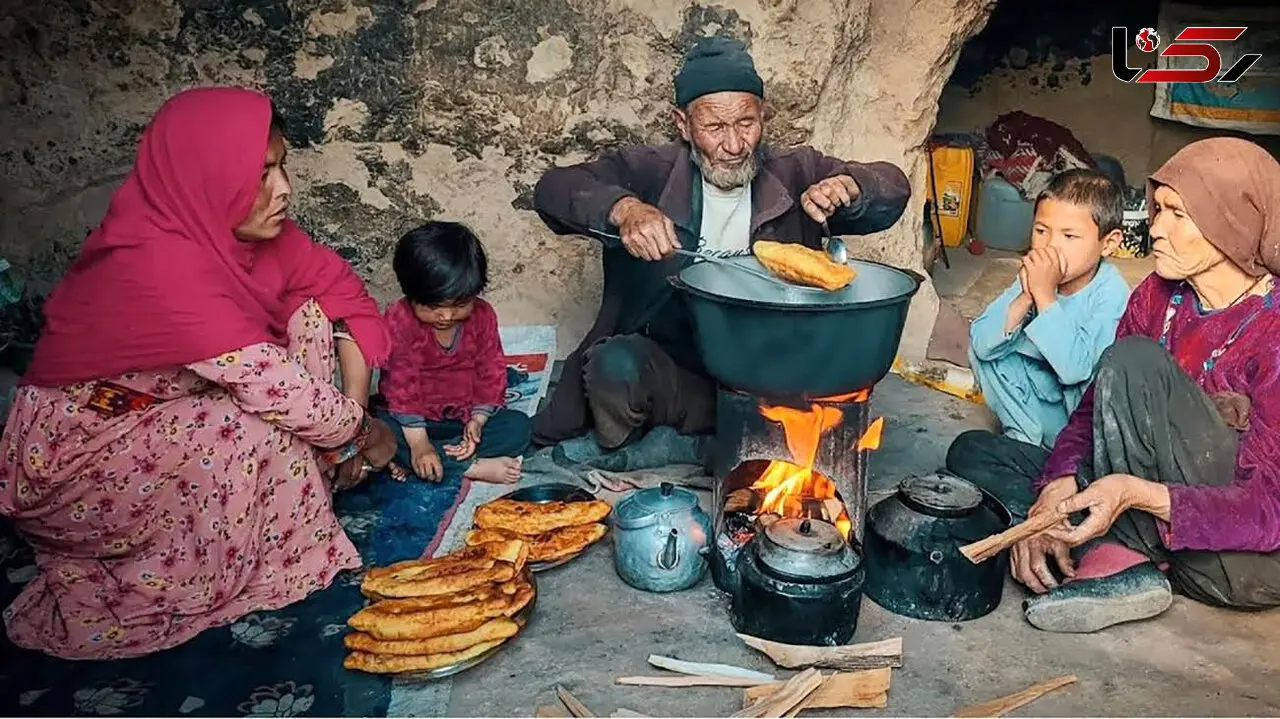 لذت آشپزی سنتی افغانستانی؛ نان و منتو در غار دورافتاده + فیلم