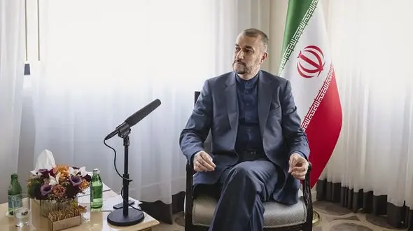 ایران جایی نیست که کسی بتواند کودتا یا انقلاب رنگین کند