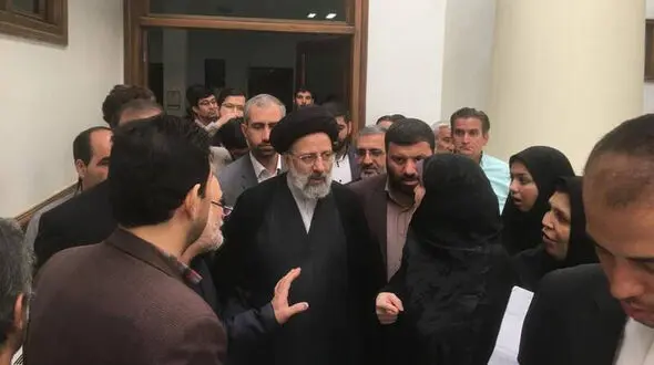 بازدید سرزده رئیس دستگاه قضا از دادگستری پیشوا