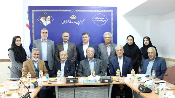 اعضای مجمع خیرین مدرسه ساز تهران با دبیرکل اتحادیه صادر کنندگان فراورده های نفتی ایران دیدار کردند