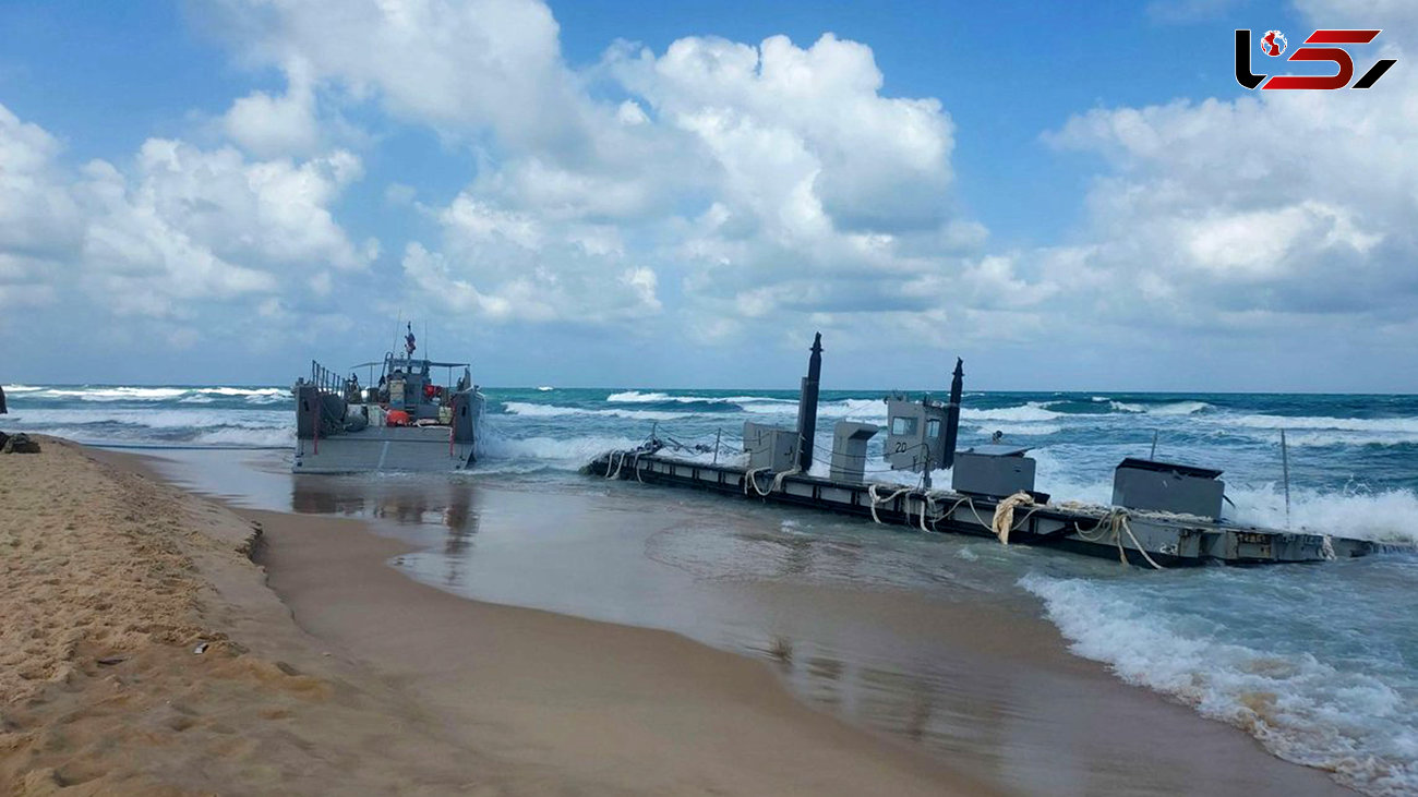کشتی آمریکایی در سواحل فلسطین به گل نشستند