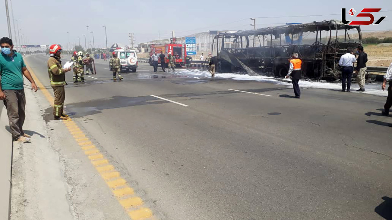 4 عکس وحشتناک از آتش گرفتن اتوبوس مسافربری در جاده تهران _ قم 