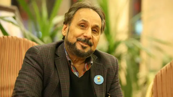 نگاهی به کیک تولد لگویی مجید قناد مجری پرانرژی و نوستالژی صدا وسیما با رونمایی از دیزاین شلوغ و تیره رنگ خانه اش+عکس