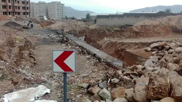 ترس مردم ایلام به خاطر رانش زمین +عکس