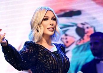 استایل سرتاپا برند صدا سایان در کنار همسر جوان و کم سن و سالش/ بهش میخوره پسرش باشه تا شوهرش!