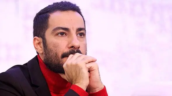 لباس متفاوت نوید محمدزاده در مهمانی