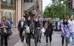 فقرای شیک پوش؛ دیگر کت و شلوار هم نشانه رفاه نیست / پشت ظاهر مرتب مردم، بحران وحشتناک معیشت پنهان شده است / مردم یا قرض می کنند یا پس اندازهایشان را خرج می کنند؛ حقوق ها به دهم ماه هم نمی رسد