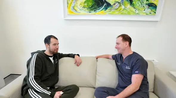 این مرد همه دندان هایش را پای  اعتیاد عجیبش از دست داد + تصاویر باورنکردنی