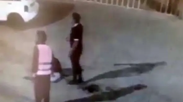 فیلم لحظه قتل جوان اصفهانی در پارکینگ میدان نقش جهان 