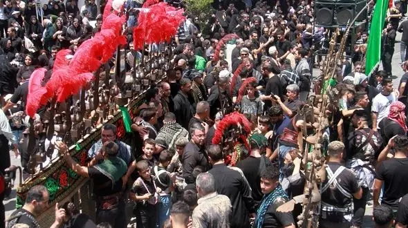عزاداری پرشور مردم کرمانشاه در روز عاشورا/ گزارش تصویری