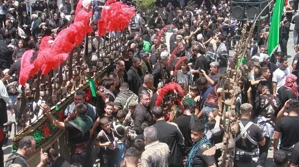 عزاداری پرشور مردم کرمانشاه در روز عاشورا/ گزارش تصویری