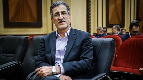 دلار متناسب با تورم گران نشده است/ مسکن با تورم پیش رفت