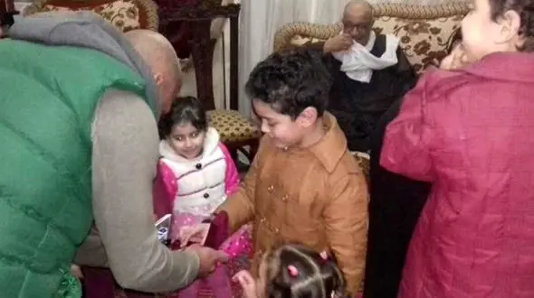 عروس 4 ساله جایزه پسر درس خوان+عکس