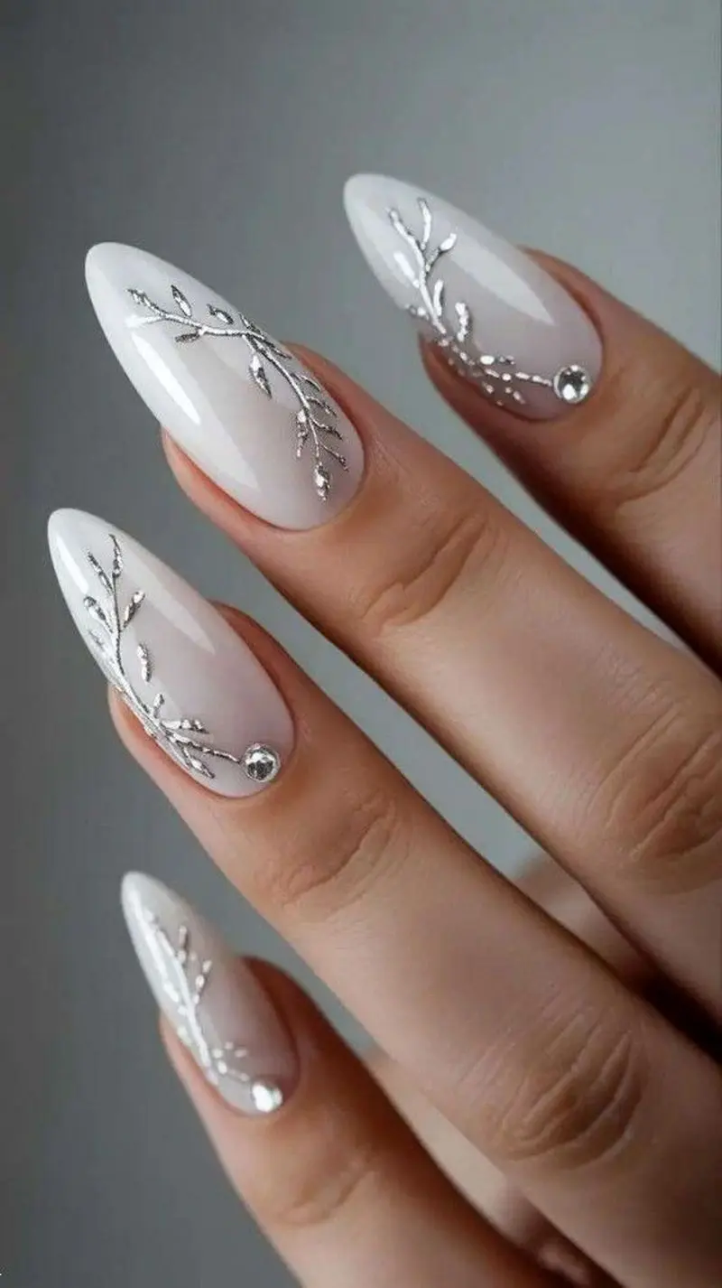 ناخن زمستانی | 30 طرح ناخن زمستانی ساده و شیک مناسب عروسی و تولد و حتی روزمره در تنوع بالا