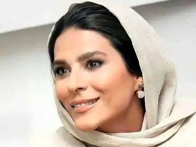  نگاهی به استایل‌های شیک سحر دولت‌شاهی در جشنواره‌های ایرانی و خارجی مختلف؛ از استایل کژوال در فیلم استرالیا تا استایل‌های فاخر و خیره‌کننده‌اش در روسیه