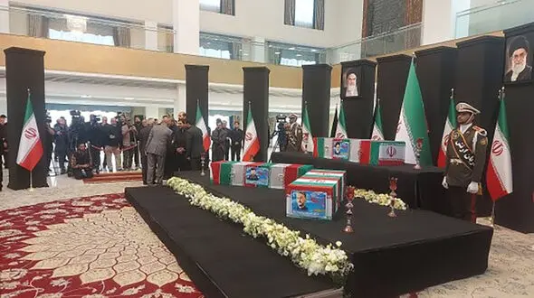  ادای احترام 90 تن از سران و مقامات کشورها و سازمان‌های منطقه‌ای به مقام رئیس جمهور شهید و همراهان
