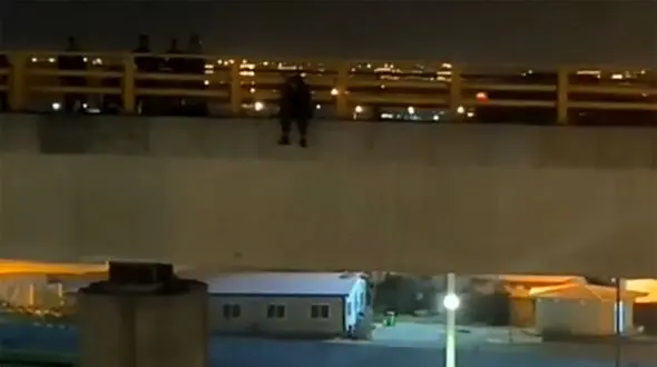 خودکشی دختر جوان در رشت / پلیس به موقع رسید + جزییات