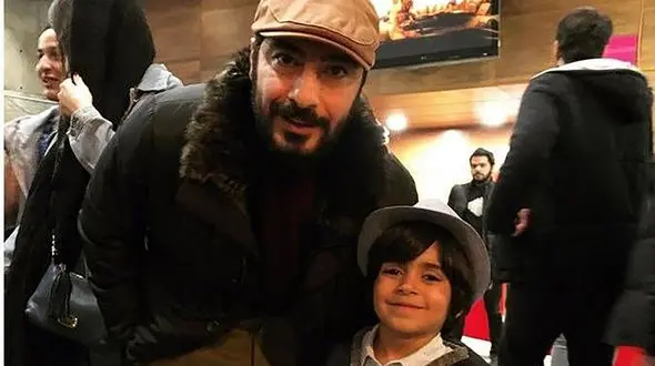 پسر خوش تیپ «زیر خاکی» در کنار نوید محمد زاده + عکس