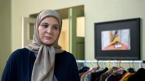 عکس/ رونمایی از مادر شوهر واقعی ریما رامین فر هما سریال پایتخت/ به عروسش بیشتر از پسرش شباهت داره!