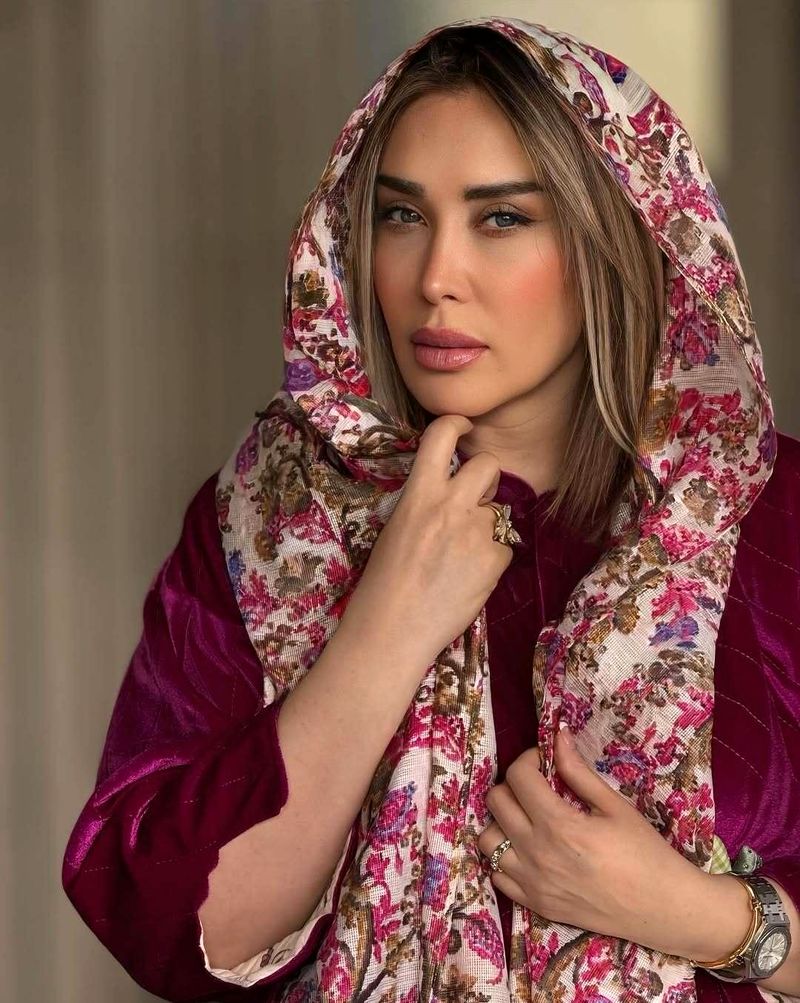 بیوگرافی سارا منجزی پور
