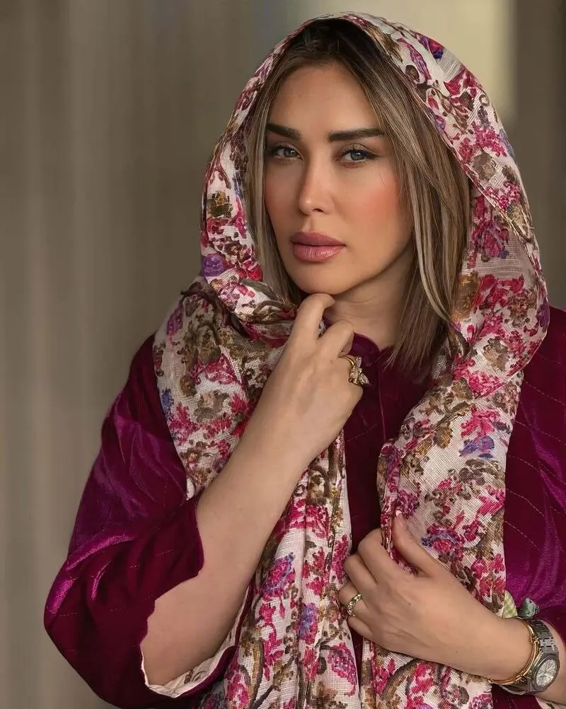 بیوگرافی سارا منجزی پور