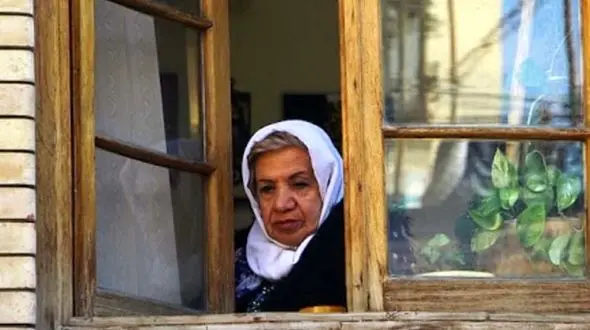 گیتی معینی: به بازیگران میانسال در سینما توجهی نمی‌شود/سینما نیازمند پرداخت به موضوع خانواده است