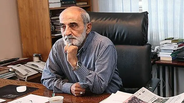 حسین شریعتمداری : یک جریان فکری انقلابی می خواهد رهبر انقلاب را فاقد قدرت معرفی کند 