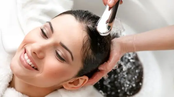 ماسک های خانگی کم هزینه ترین راه برای تقویت موهای آسیب دیده