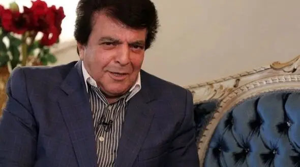 صدای اعتراض یک خواننده دیگر هم درآمد / ۴۰ سال است منتظر مجوزم!