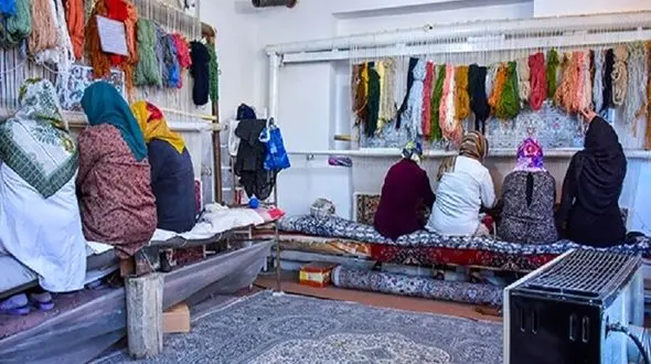 صندوق ضمانت تسهیلات زنان سرپرست خانوار حامی بانوان کارآفرین 
