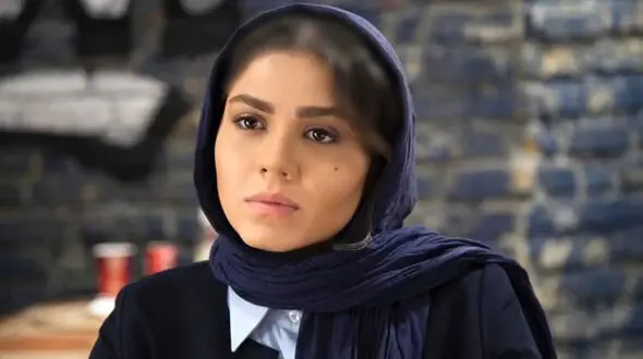 آزاده زارعی بازیگر سریال(آوای باران) در باشگاه تیم فوتبال باشگاهی محبوب اش +عکس