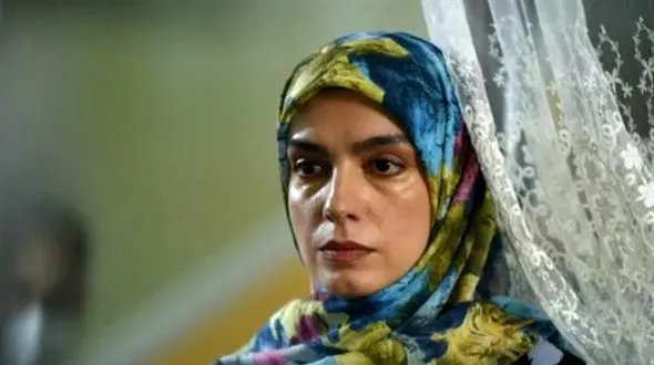 انتقاد تند الیکا عبدالرزاقی از نگاه برتری‌جویانه برخی مردان : وقتی به عنوان زن درخواست داری برای آقایان زور داره... / یعنی امین زندگانی هم....؟