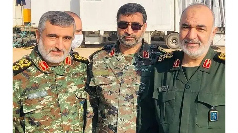 شهید سردار سلامی فرمانده سپاه پاسداران - سرلشکر محمود باقری فرمانده موشکی ایران - شهید امیرعلی حاجی زاده فرمانده نیروی هوافضای سپاه پاسداران