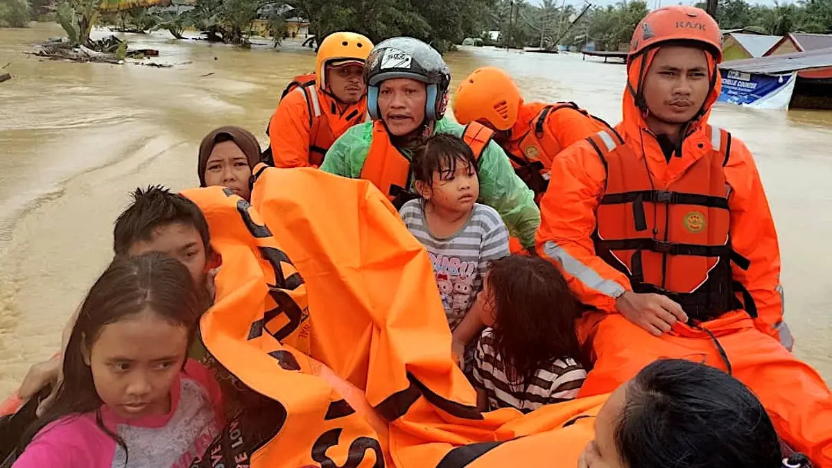 جنوب شرق آسیا در بحران/ تلفات جانی سیل و رانش زمین از 350 نفر عبور کرد