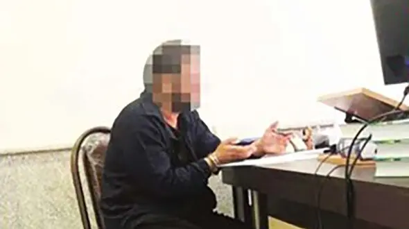 دستگیری مامور قلابی در درگیری با طعمه اش / او با یک بیسیم از مردم اخاذی می کرد +عکس